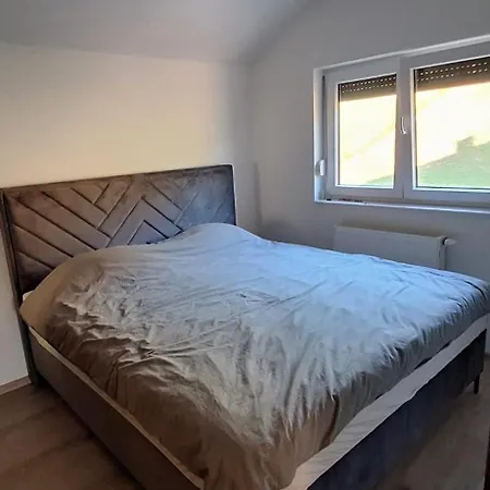 Alyanna Villa *