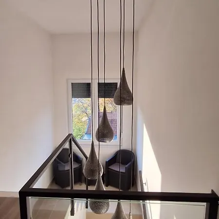 Alyanna Βίλα Rankovici